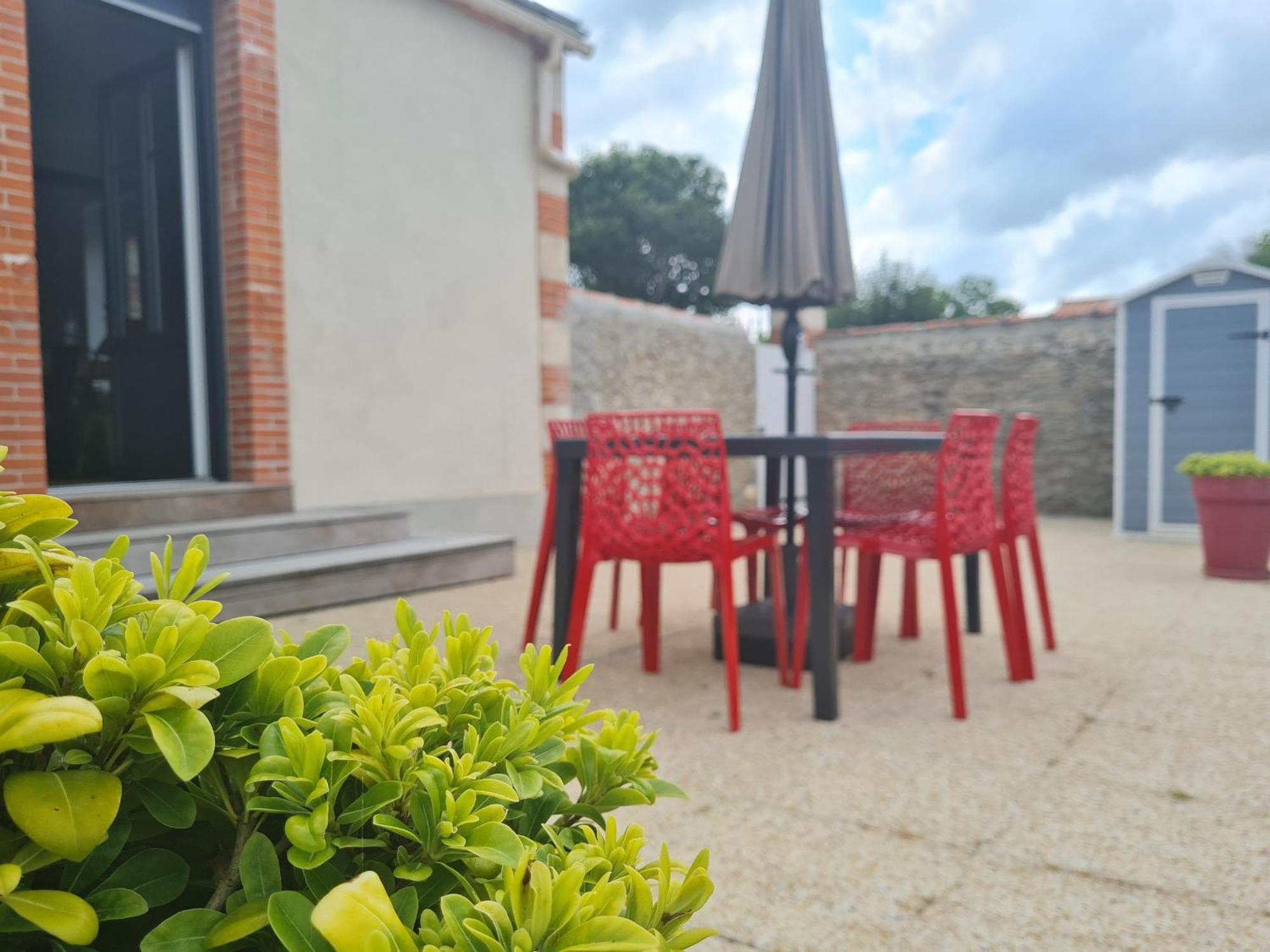 Maison Renovee Avec Jardin, Piscine Chauffee Et Spa, Proche Plages Vendeennes, Ideal Pour Familles - Fr-1-426-481 La Garnache Eksteriør billede